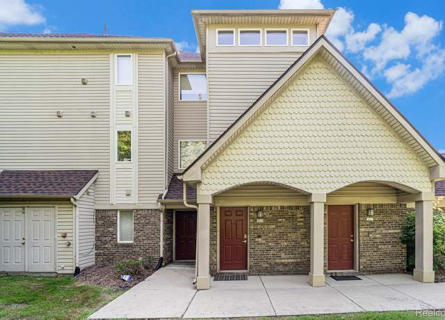 Property at 803 Brandon Ave, Pontiac, MI 48340, 3 beds, 2 baths