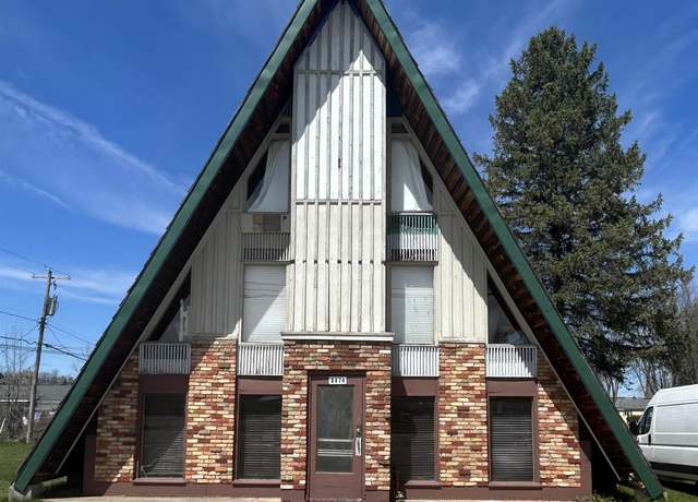 Property at 8874 W Houghton Lake Dr, Houghton Lake, MI 48629, 1 bed, 2 baths