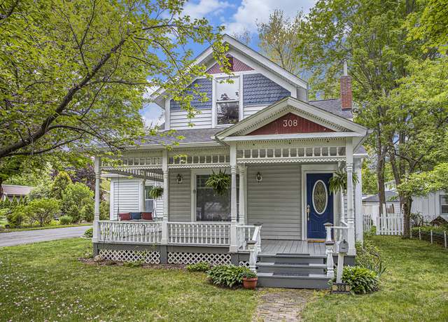 Property at 308 E Chart St, Plainwell, MI 49080, 4 beds, 1.5 baths