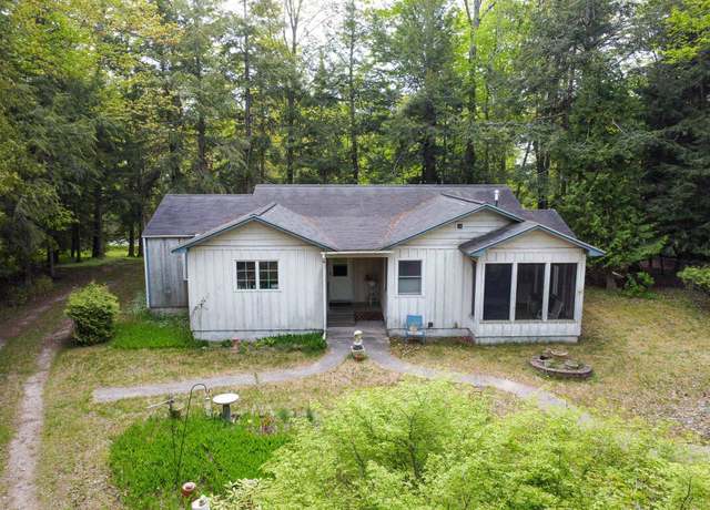 Property at 10895 N Shore Dr, Northport, MI 49670, 2 beds, 1 bath