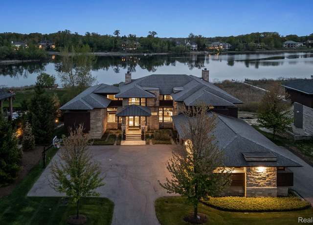 Property at 2657 Turtle Shores Dr, Bloomfield Charter Township, MI 48302, 6 beds, 7 baths