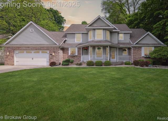 Property at 6387 Pinebrook Ln, Burton, MI 48509, 4 beds, 2.5 baths