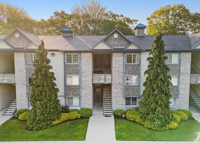 Property at 18372 N Ridge Ct #12, Spring Lake, MI 49456, 2 beds, 1 bath