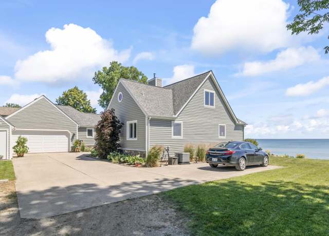 Property at 8329 Lakeshore Rd, Lexington, MI 48450, 4 beds, 3.5 baths