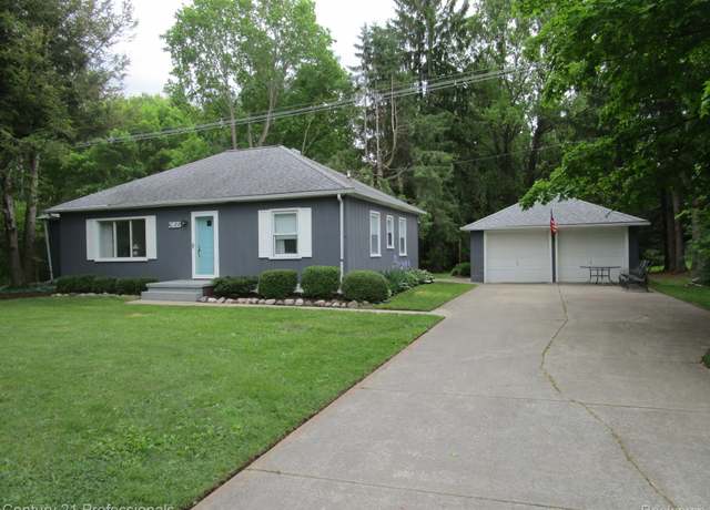 Property at 3155 Mason Rd, Howell, MI 48843, 3 beds, 1 bath