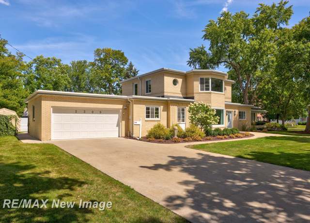 Property at 2309 Nurmi Dr, Bay City, MI 48708, 4 beds, 3.5 baths