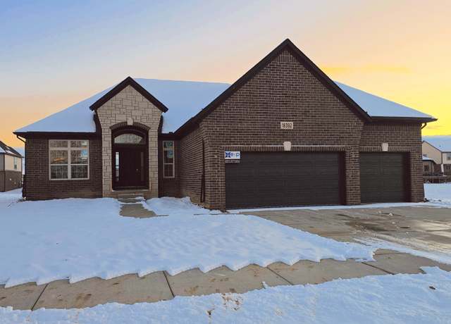 Property at 50113 Mustang Dr, Macomb, MI 48042, 3 beds, 2.5 baths