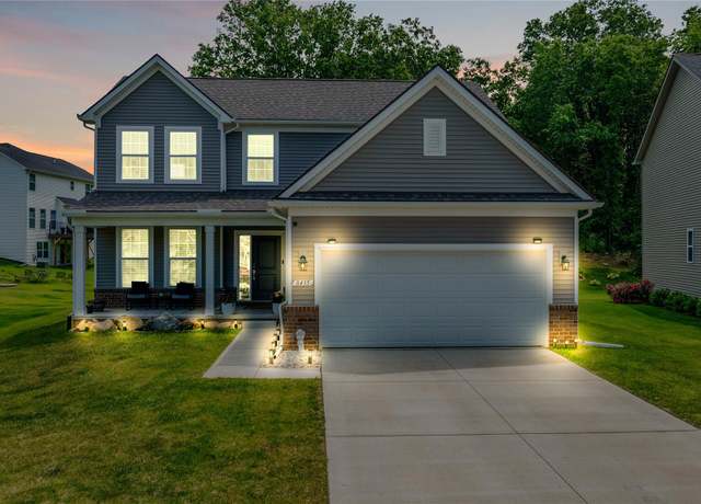 Property at 8435 Sandhill Ct, Waterford, MI 48386, 3 beds, 2.5 baths