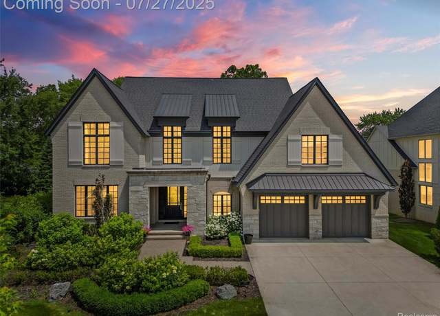 Property at 3792 Poppleton Ct, Troy, MI 48084, 5 beds, 5.5 baths