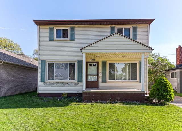 Property at 21629 Lange St, St Clair Shores, MI 48080, 3 beds, 2 baths