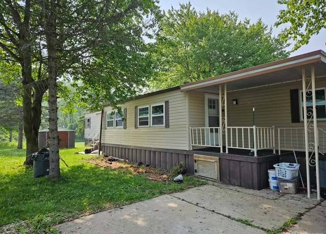 Property at 2270 Gulfstream St, Brighton, MI 48114, 2 beds, 1.5 baths