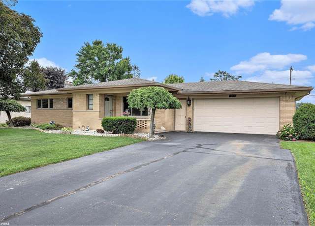Property at 8340 Marcrest Dr Dr, Shelby Twp, MI 48316, 3 beds, 1.5 baths