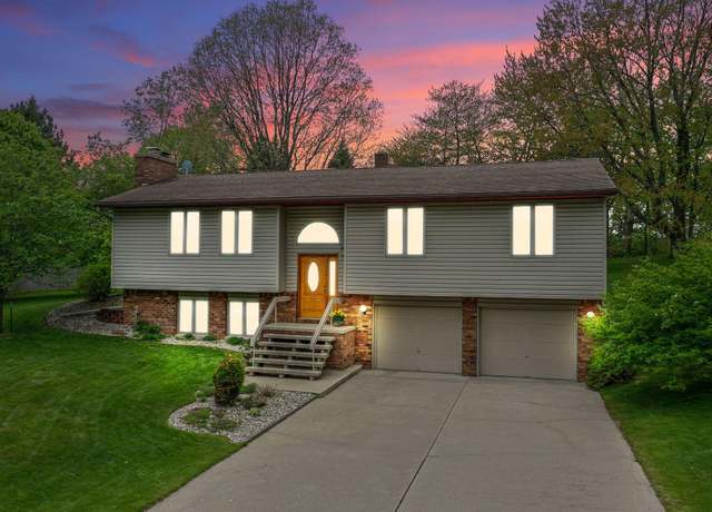 Property at 1016 Warbler Ln, Cadillac, MI 49601, 3 beds, 3 baths