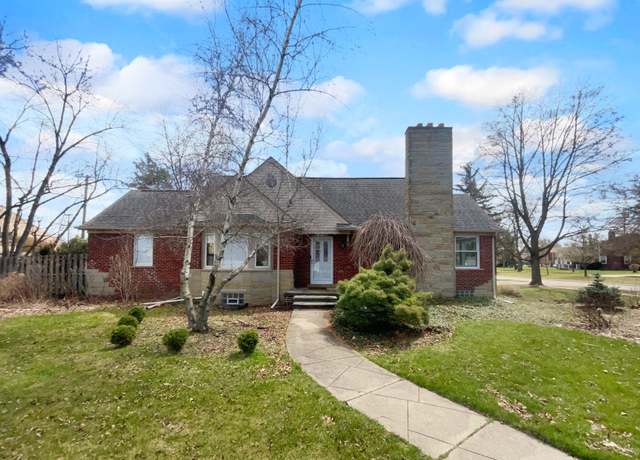 Property at 1363 Edgewood Blvd, Berkley, MI 48072, 4 beds, 2 baths