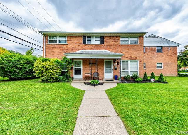Property at 2830 W 13 Mile Rd #6, Royal Oak, MI 48073, 2 beds, 1 bath