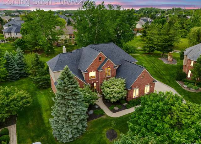 Property at 17532 Williamsburg Ct, Northville, MI 48168, 4 beds, 5 baths