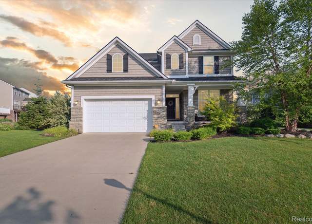 Property at 2236 Adel Dr, Wixom, MI 48393, 4 beds, 2.5 baths