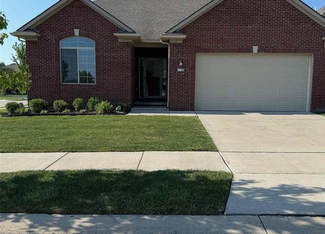 Property at 30034 Danvers Dr, Chesterfield, MI 48051, 3 beds, 2.5 baths