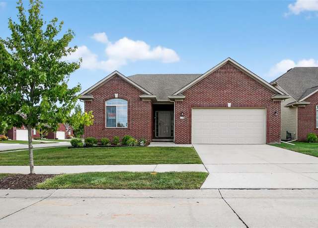 Property at 30034 Danvers Dr, New Baltimore, MI 48051, 3 beds, 2.5 baths