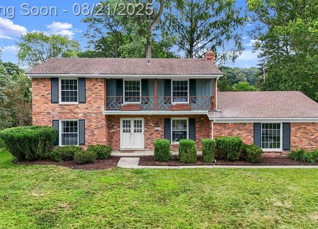 Property at 31472 Sunset Dr, Beverly Hills, MI 48025, 4 beds, 2.5 baths
