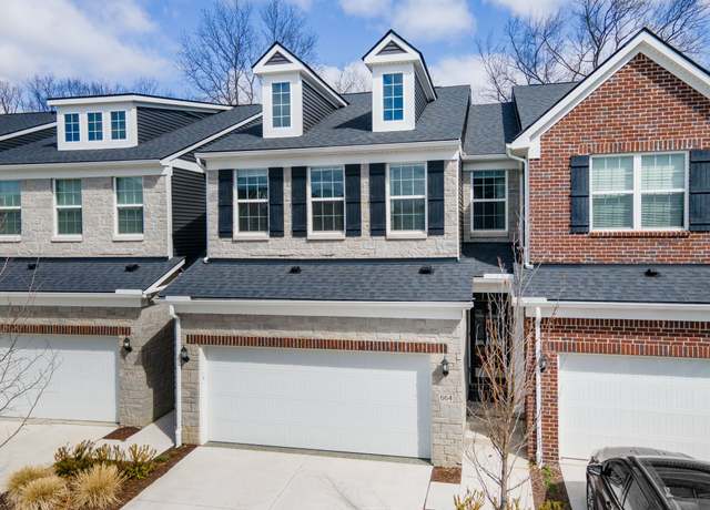 Property at 664 Peppermint Dr, Rochester, MI 48307, 3 beds, 2.5 baths