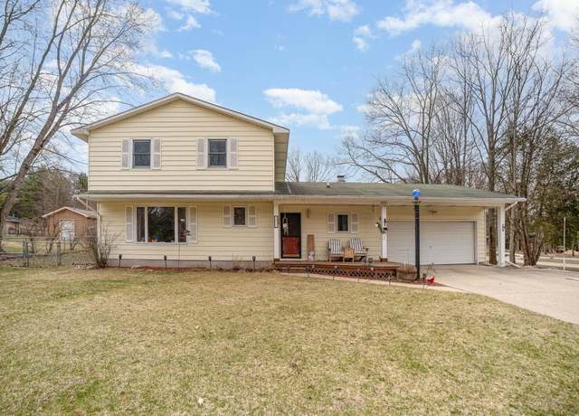 Property at 4631 Cardinal Dr, Mt Pleasant, MI 48858, 3 beds, 2.5 baths