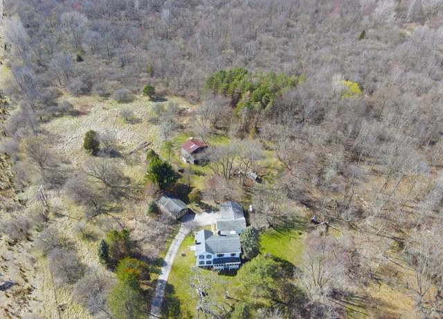 Property at 565 Sleaford Rd, Howell, MI 48843, 4 beds, 1 bath