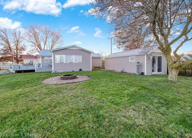 Property at 131 Bennett Dr, Michigan Center, MI 49254, 3 beds, 2 baths