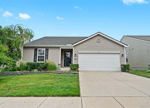 Property at 2766 Au Gres River Dr, Fowlerville, MI 48836, 3 beds, 2 baths