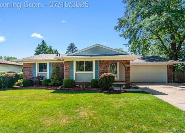 Property at 39957 Rita Dr, Clinton Twp, MI 48038, 3 beds, 2 baths