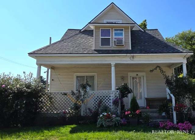 Property at 32 Cutler St SW Unit 1 & 2, Grand Rapids, MI 49507, 5 beds, 2 baths