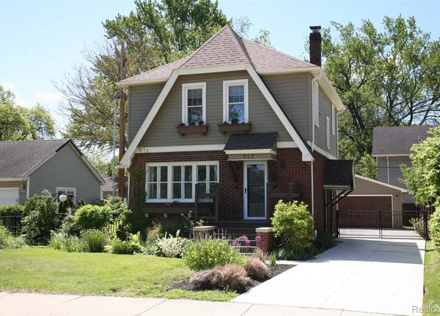 Property at 717 W 12 Mile Rd, Royal Oak, MI 48073, 3 beds, 2 baths
