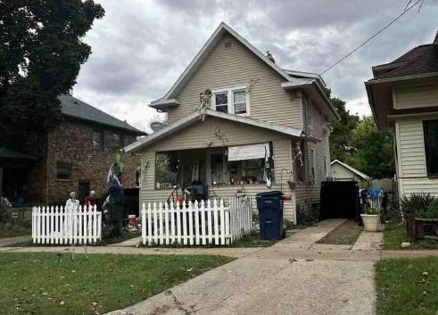 Property at 109 N Thompson St, Jackson, MI 49202, 3 beds, 1.5 baths