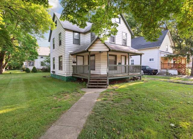 Property at 1303 E Stockbridge Ave, Kalamazoo, MI 49001, 4 beds, 2 baths