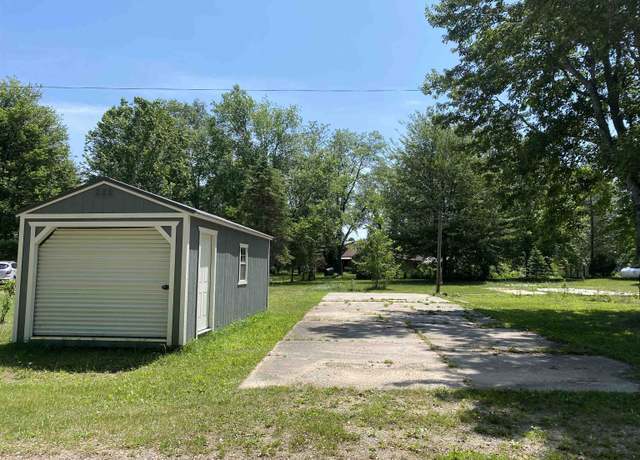 Property at 314 Yellow Pine Cir, Cadillac, MI 49601
