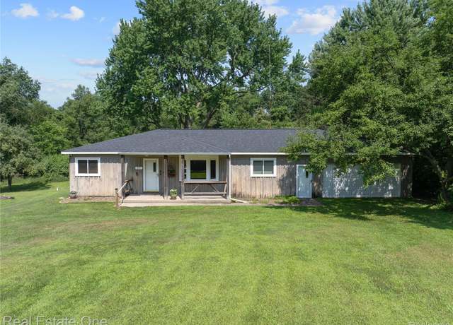 Property at 271 Rush Lake Rd, Pinckney, MI 48169, 3 beds, 1.5 baths