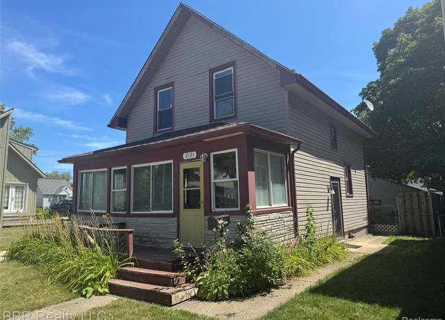 Property at 2121 4th St, Trenton, MI 48183, 3 beds, 2 baths