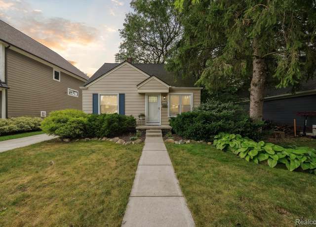 Property at 324 N Evergreen St, Plymouth, MI 48170, 3 beds, 1.5 baths
