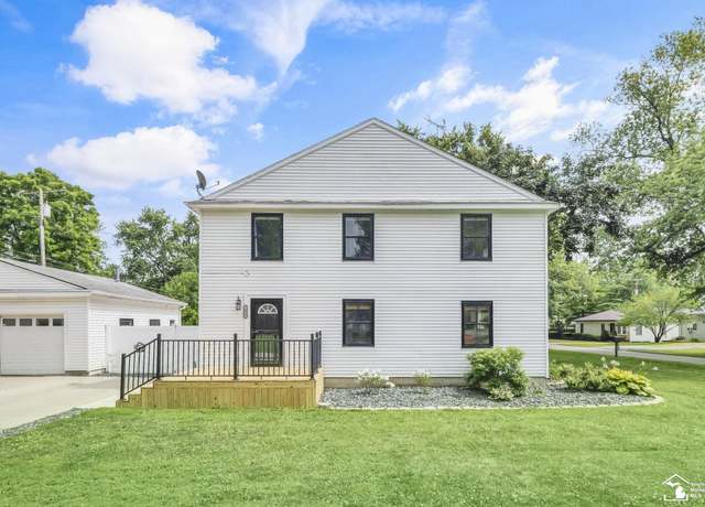 Property at 3057 11th St, Monroe, MI 48162, 3 beds, 1.5 baths