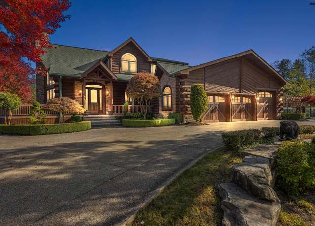 Property at 8252 Sandi Ln, Bruce, MI 48065, 3 beds, 3.5 baths