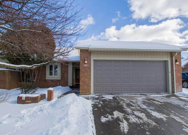 Property at 5605 Hillcrest Cir W, West Bloomfield Twp, MI 48322, 2 beds, 2 baths