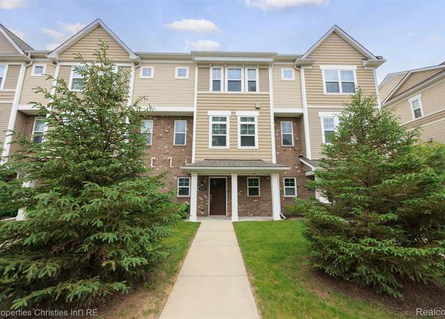 Property at 3538 Rochester Rd Rd, Royal Oak, MI 48073, 3 beds, 2.5 baths