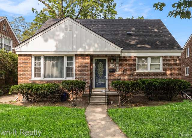 Property at 1026 N Denwood St, Dearborn, MI 48128, 3 beds, 2.5 baths