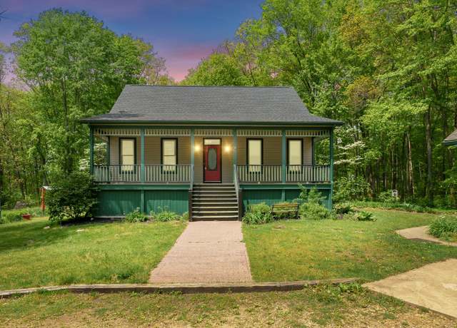 Property at 9934 W FG Ave, Kalamazoo, MI 49009, 4 beds, 2.5 baths