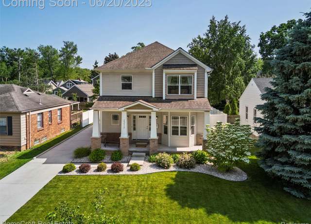 Property at 2213 Beverly Blvd, Berkley, MI 48072, 4 beds, 2.5 baths