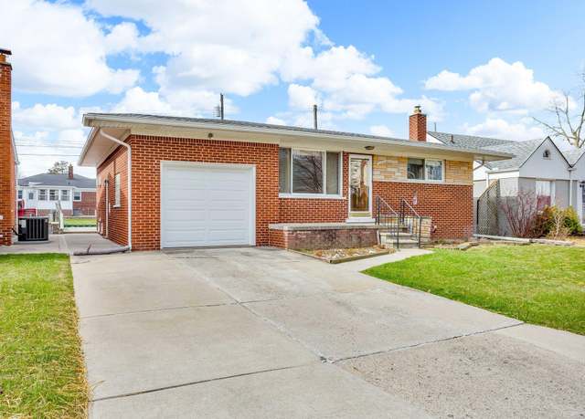 Property at 22438 Wildwood St, St Clair Shores, MI 48081, 3 beds, 1.5 baths