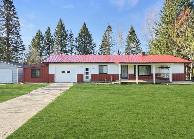 Property at 1020 E 46 Rd, Cadillac, MI 49601, 2 beds, 2 baths