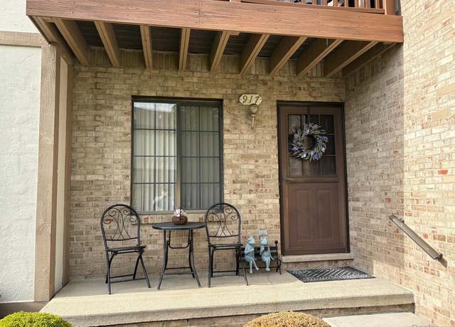 Property at 917 Country Club Dr, St Clair Shores, MI 48082, 2 beds, 2 baths