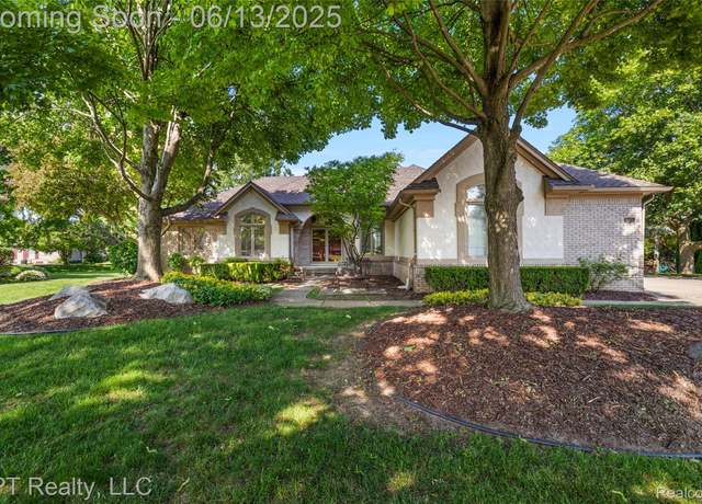Property at 13815 Silent Woods Dr, Shelby Twp, MI 48315, 3 beds, 3.5 baths