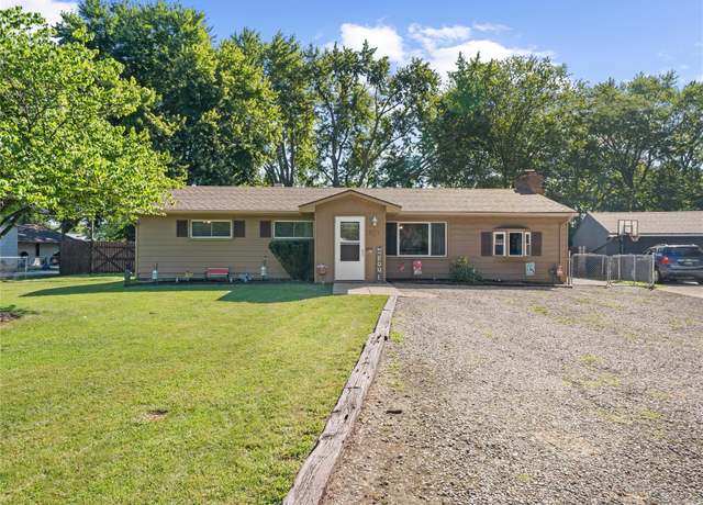 Property at 2029 Garden Ct, Ypsilanti Charter Township, MI 48198, 4 beds, 1 bath